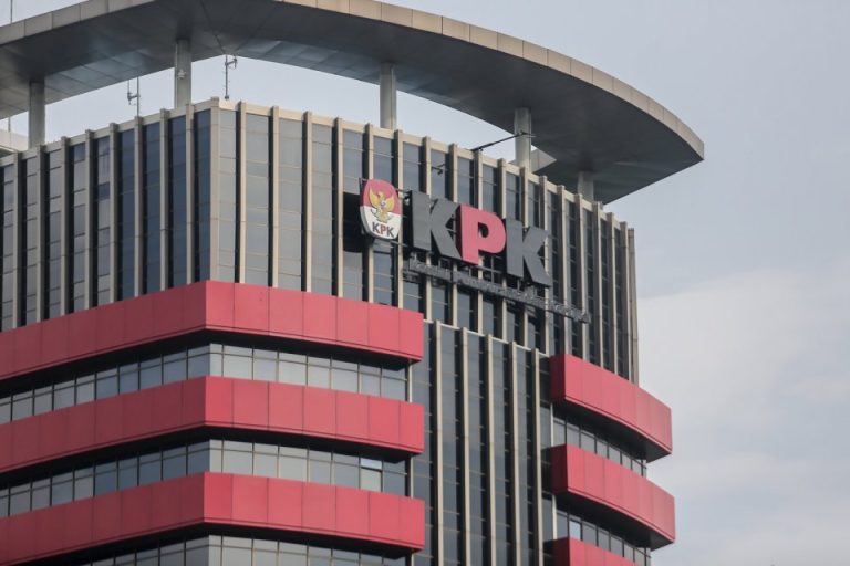 Gedung_KPK-2022_11_08-08_48_28_d3164d8a3c9a6d2920f73129966e3f5d_960x640_thumb.jpg