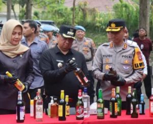 polres garut musnahkan miras